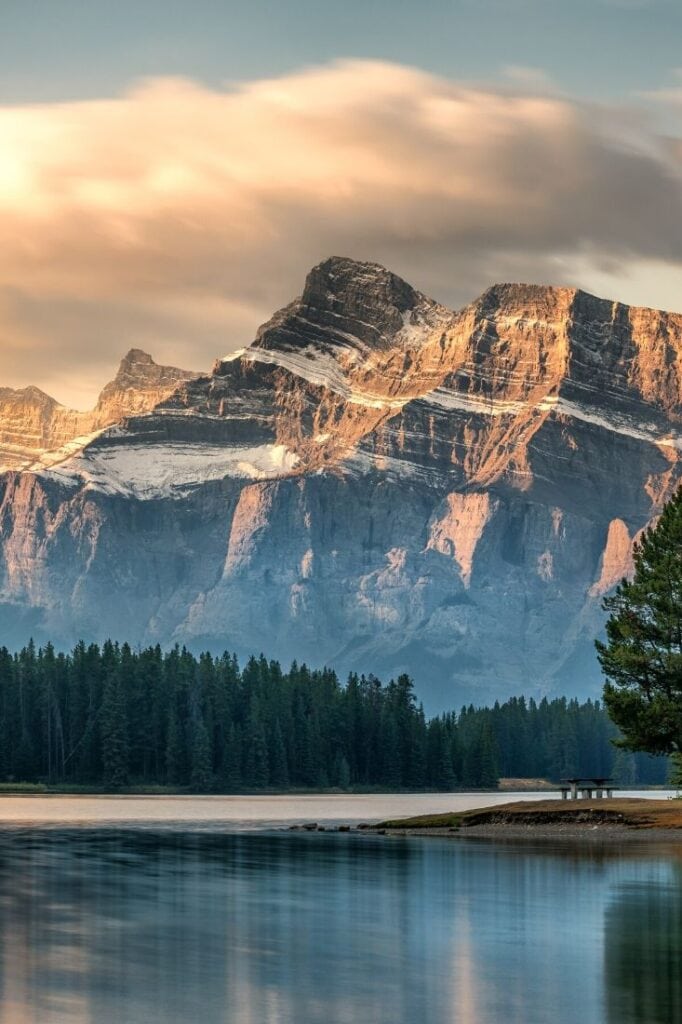 The Best Time To Visit Alberta, Canada | Summer Vs Winter (2022)