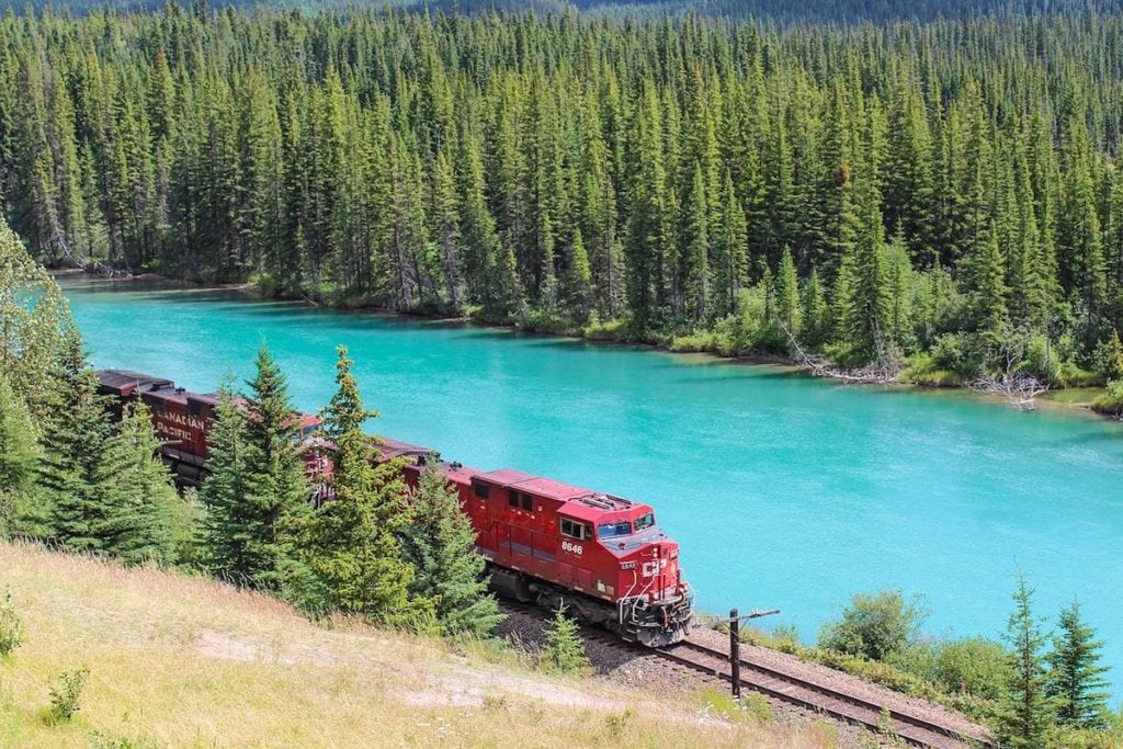 The Best Time To Visit Alberta, Canada | Summer Vs Winter (2022)