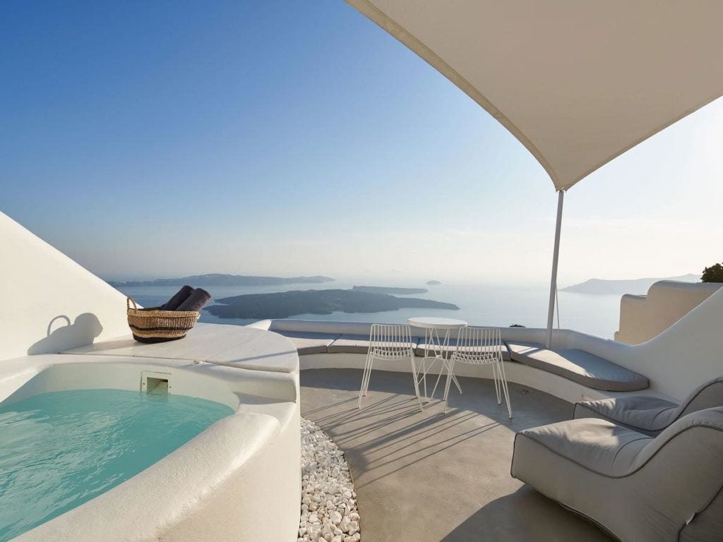 13 Best Honeymoon Hotels in Santorini: 2024 Guide