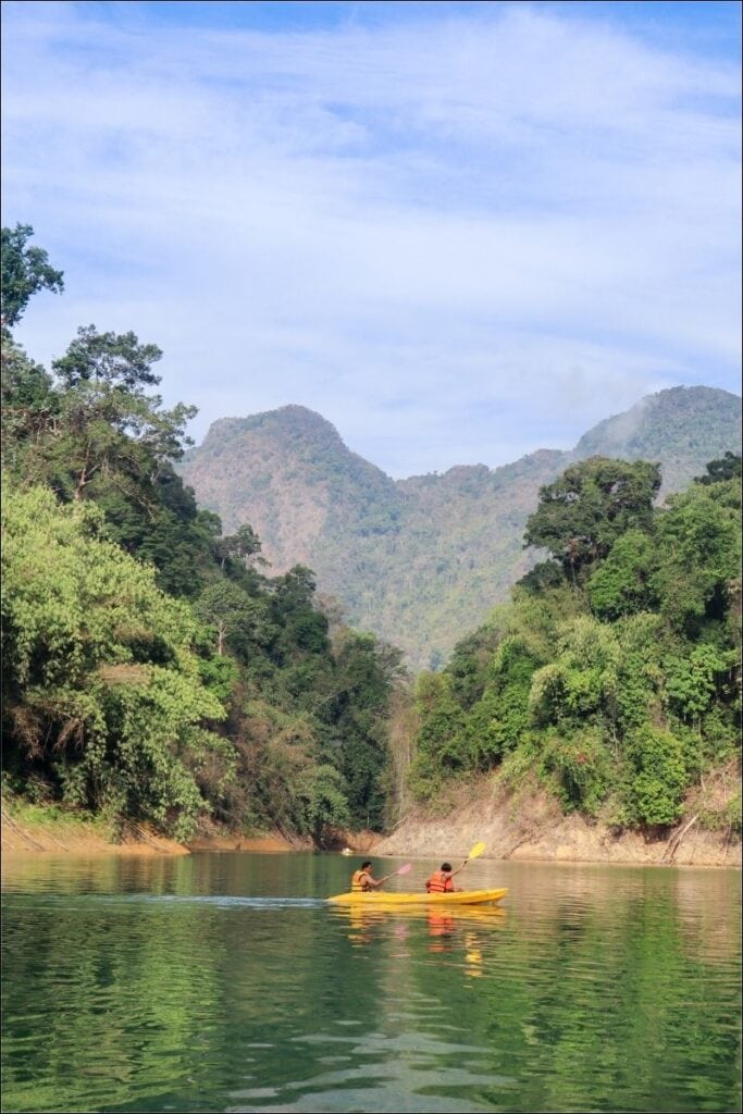 kayaking in khao sok national park thailand