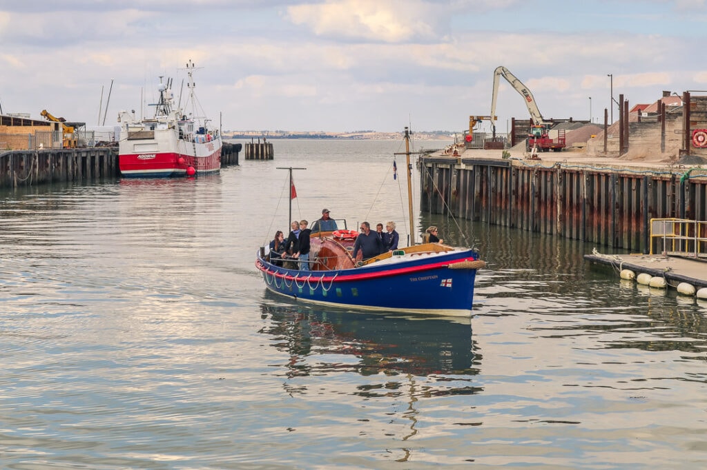 boat trips from whitstable to london