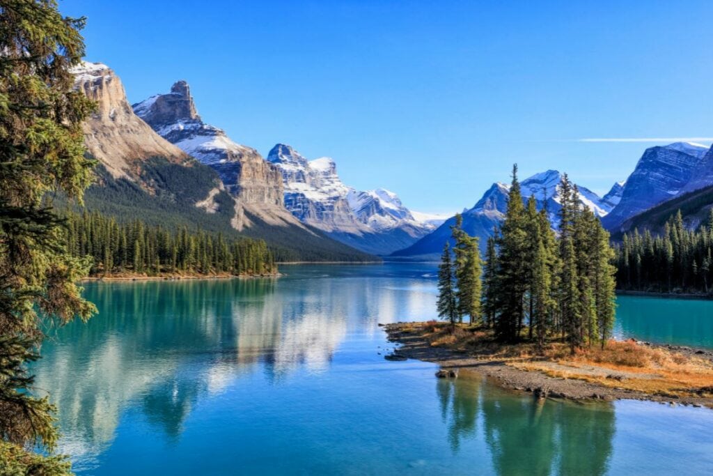 where-to-stay-in-jasper-canada-9-best-hotels-2023-guide