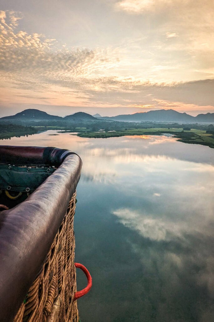 sri lanka hot air balloon